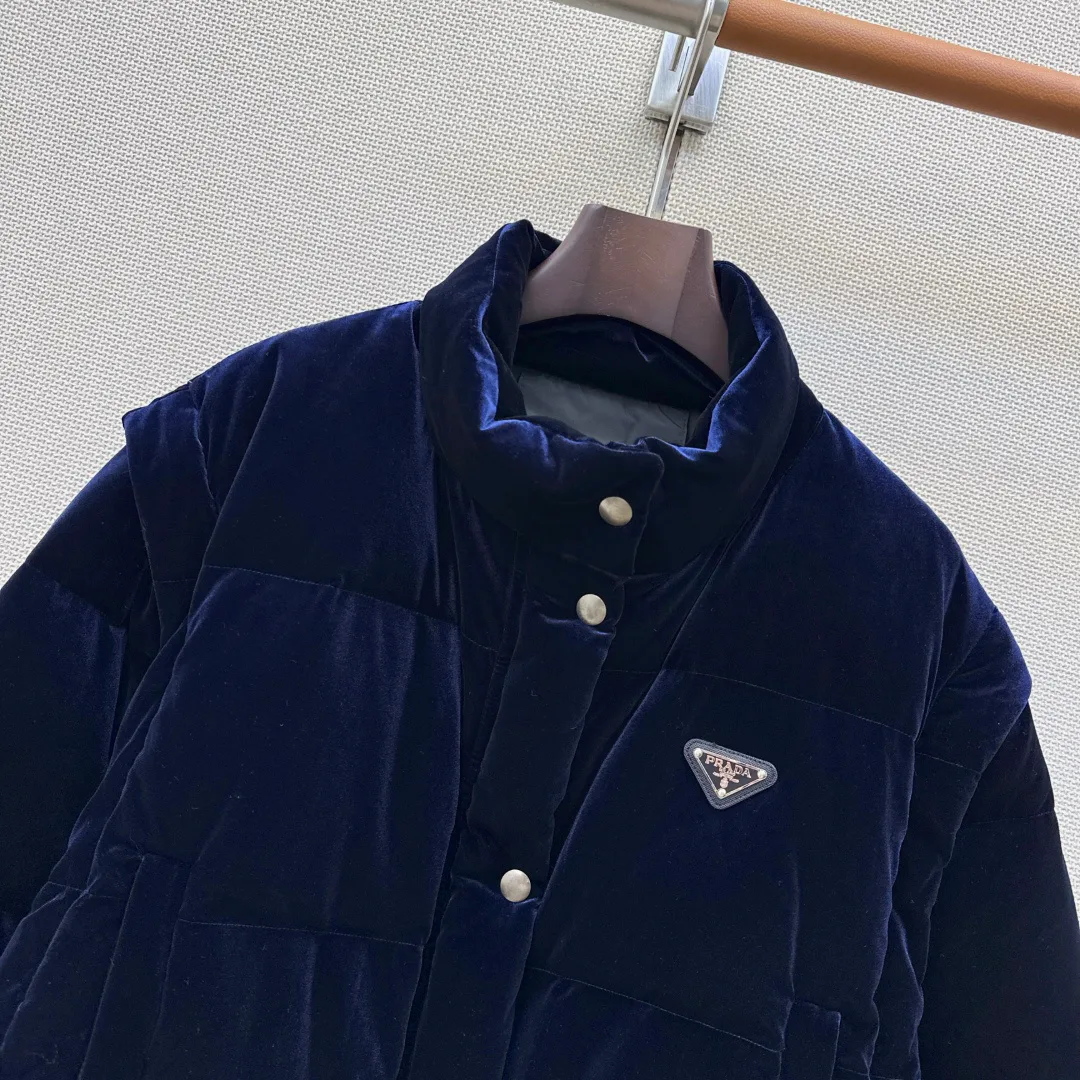 Women's Jackets And Down Jackets PRADA 18245858