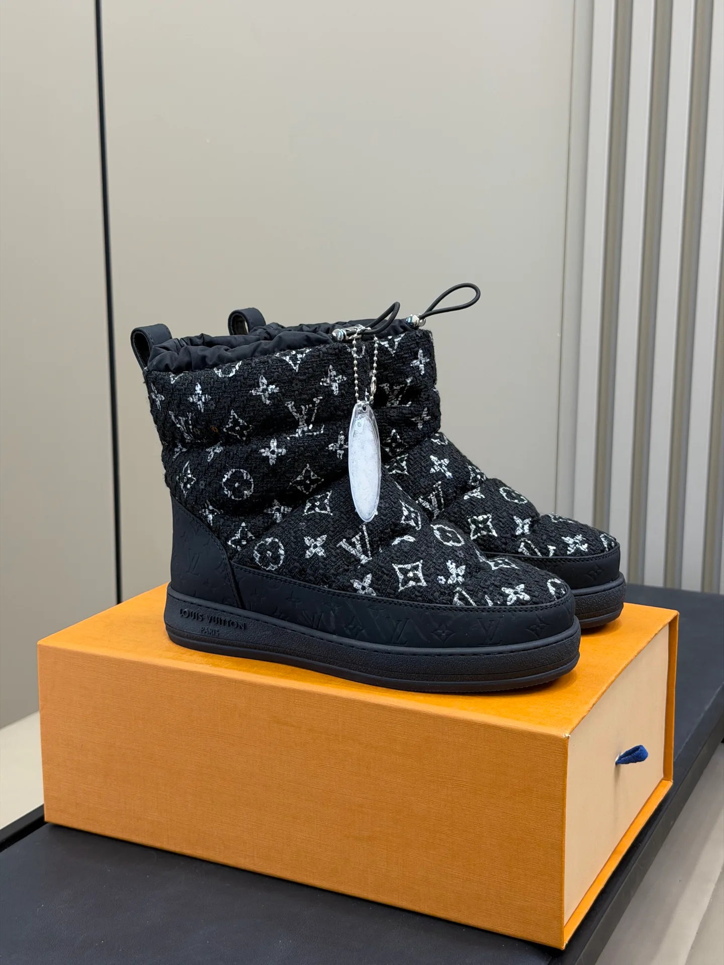 Women's Ugg Boots LOUIS VUITTON 18498044