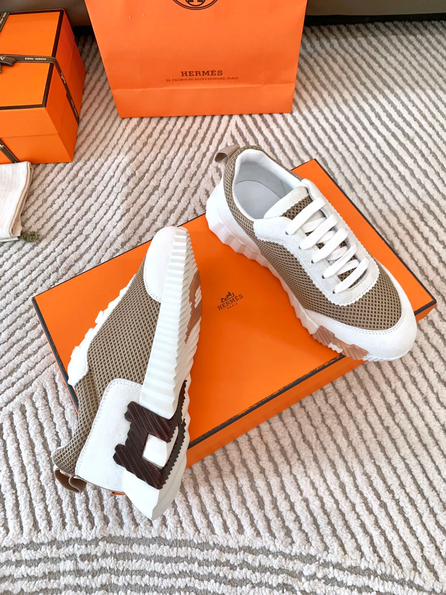 Women's Sneakers HERMES 18485823