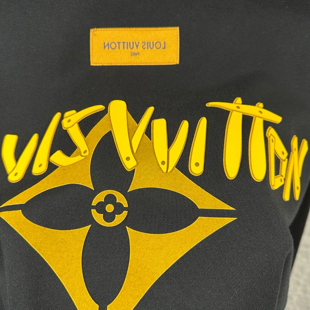 Men's Sweatshirts And Hoodies LOUIS VUITTON 18179751
