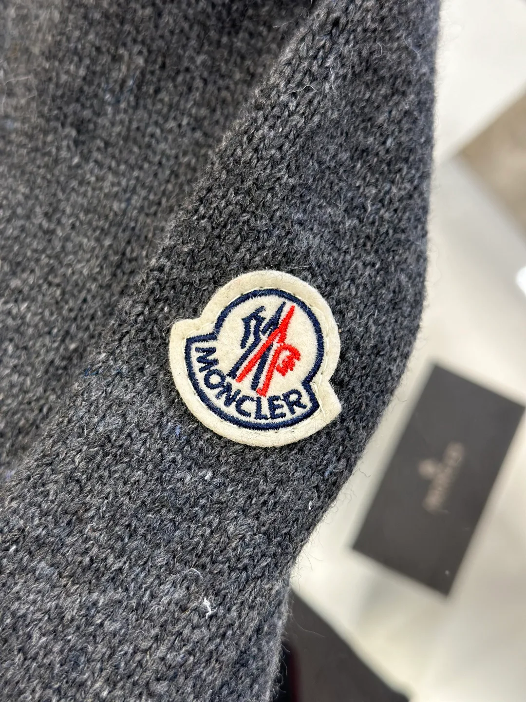 Men's Jumpers And Sweaters MONCLER 18260875