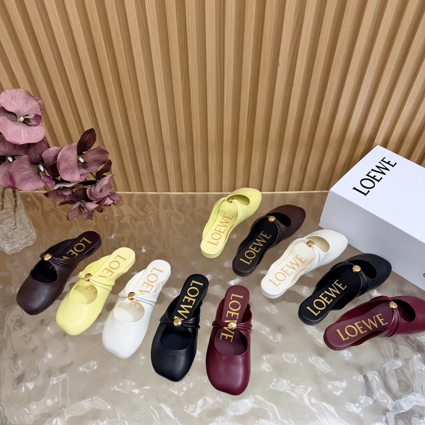 Women's Mules And Clogs LOEWE 17467477