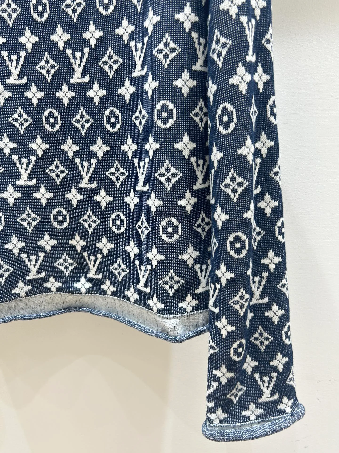 Women's Jumpers And Sweaters LOUIS VUITTON 18097448