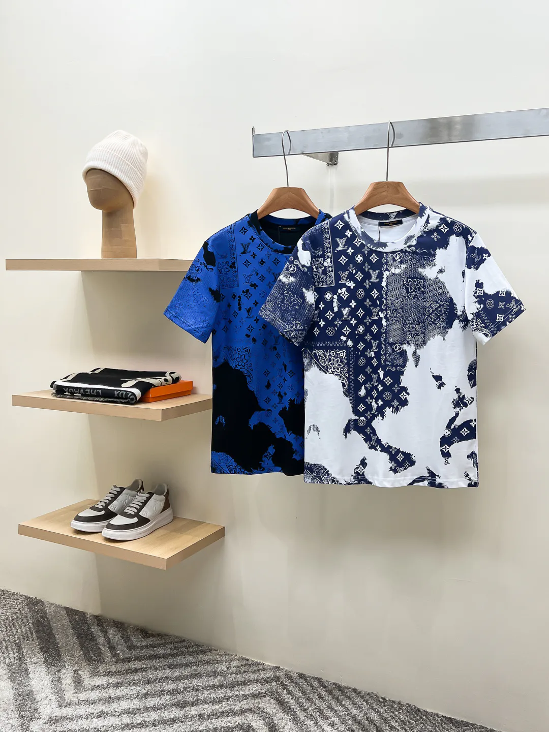 Men's T-Shirts LOUIS VUITTON 18499491