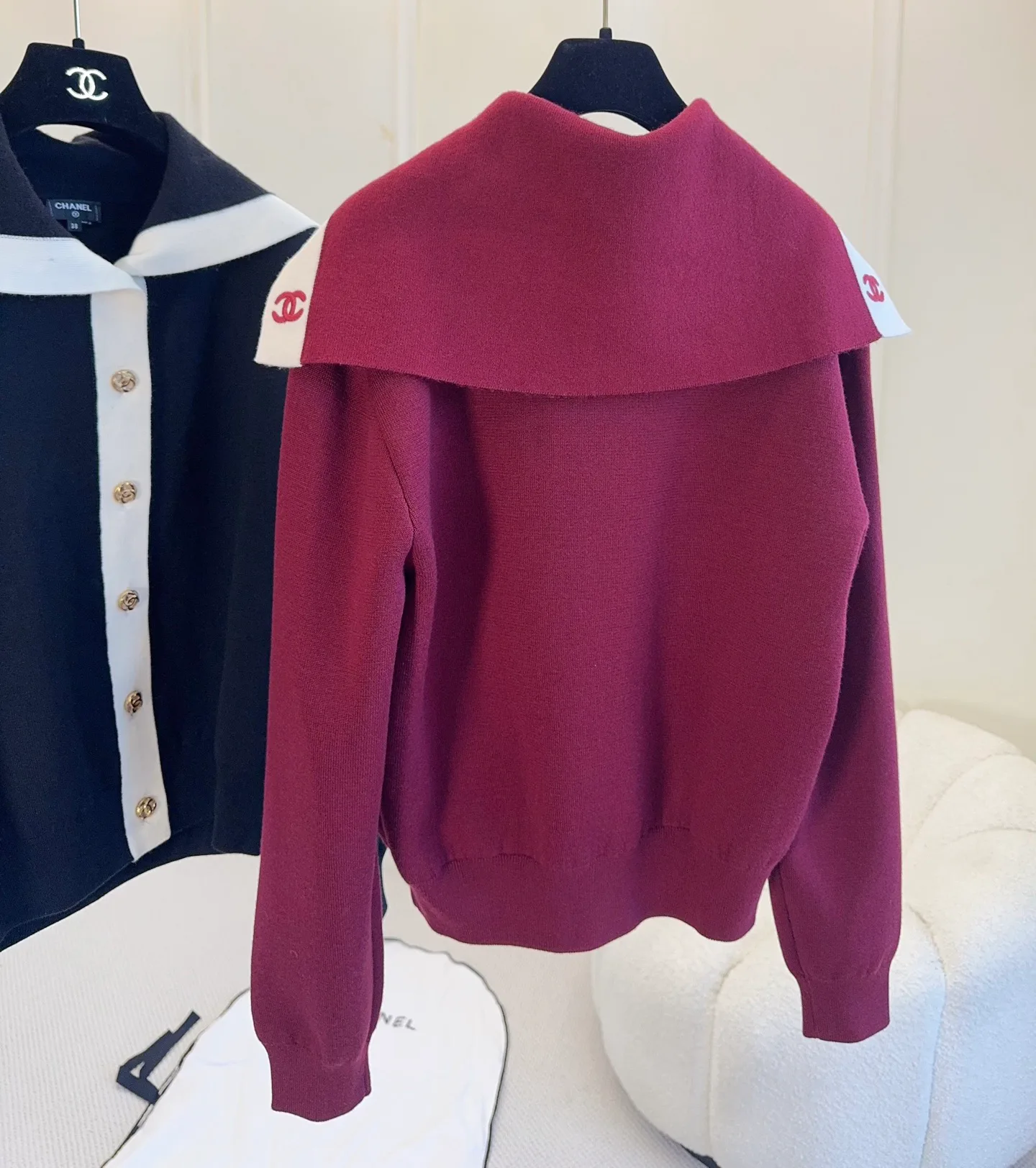 Women's Jumpers And Sweaters CHANEL 17960301