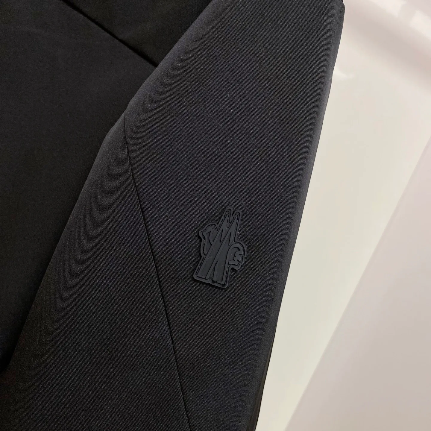 Men's Jackets And Down Jackets MONCLER 18029251