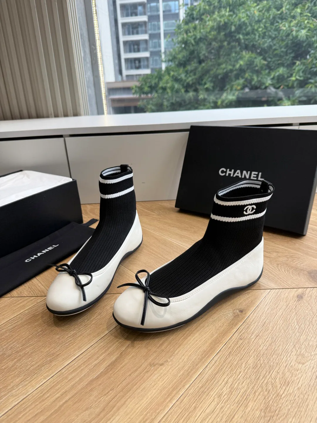 Women's Ballet Flats CHANEL 17684523