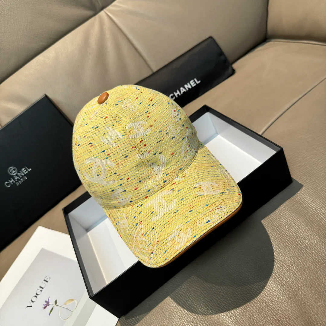 Hats CHANEL 18347066
