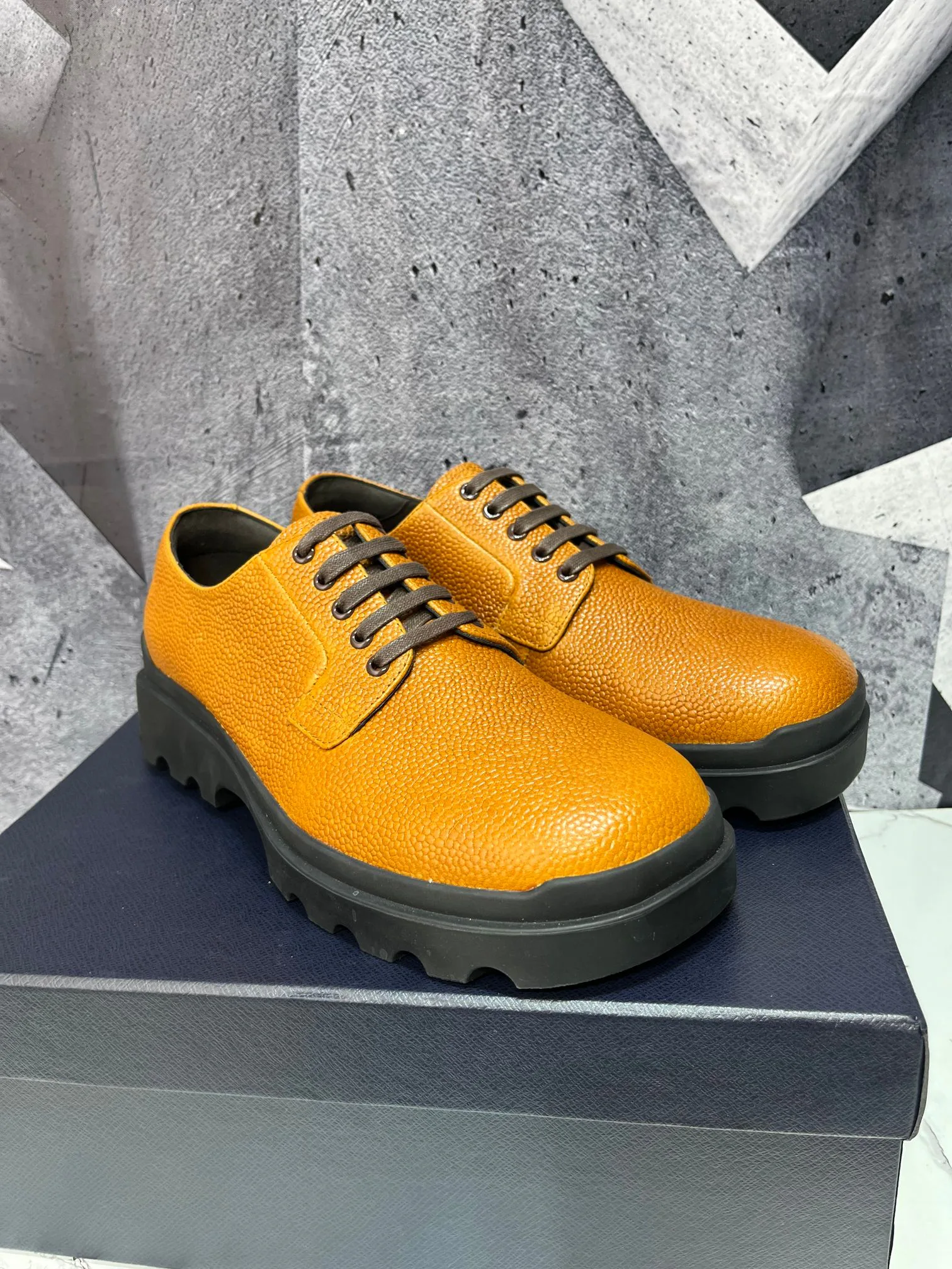 Men's Loafers And Dress Shoes PRADA 19570764