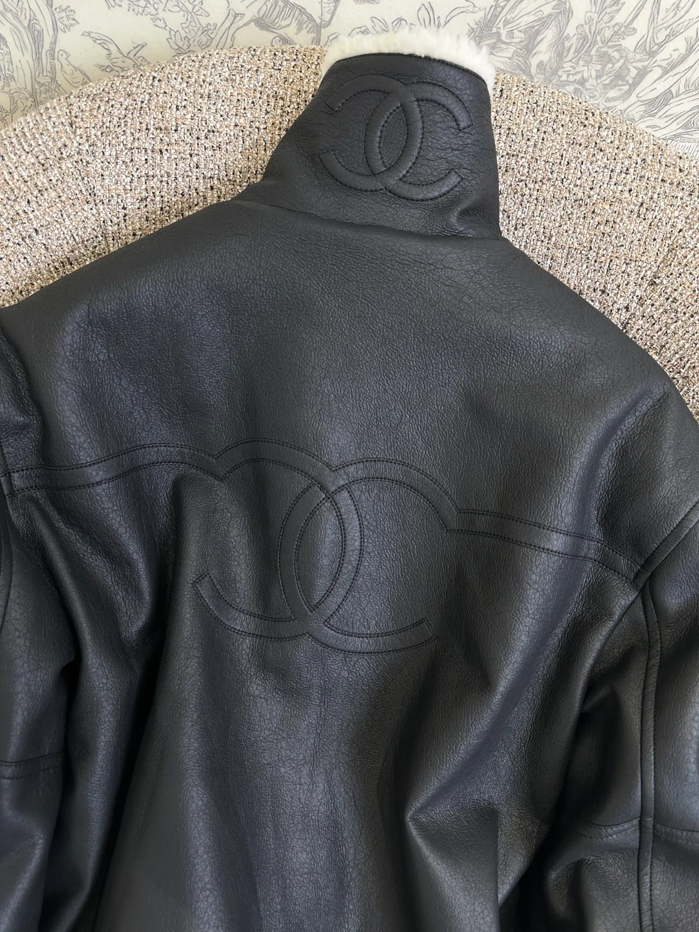 Women's Leather Jackets And Sheepskin Coats CHANEL 18138555