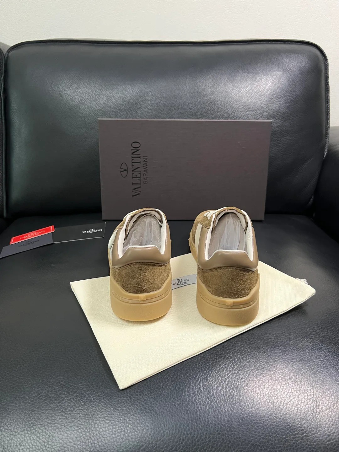 Women's Sneakers VALENTINO 17093909