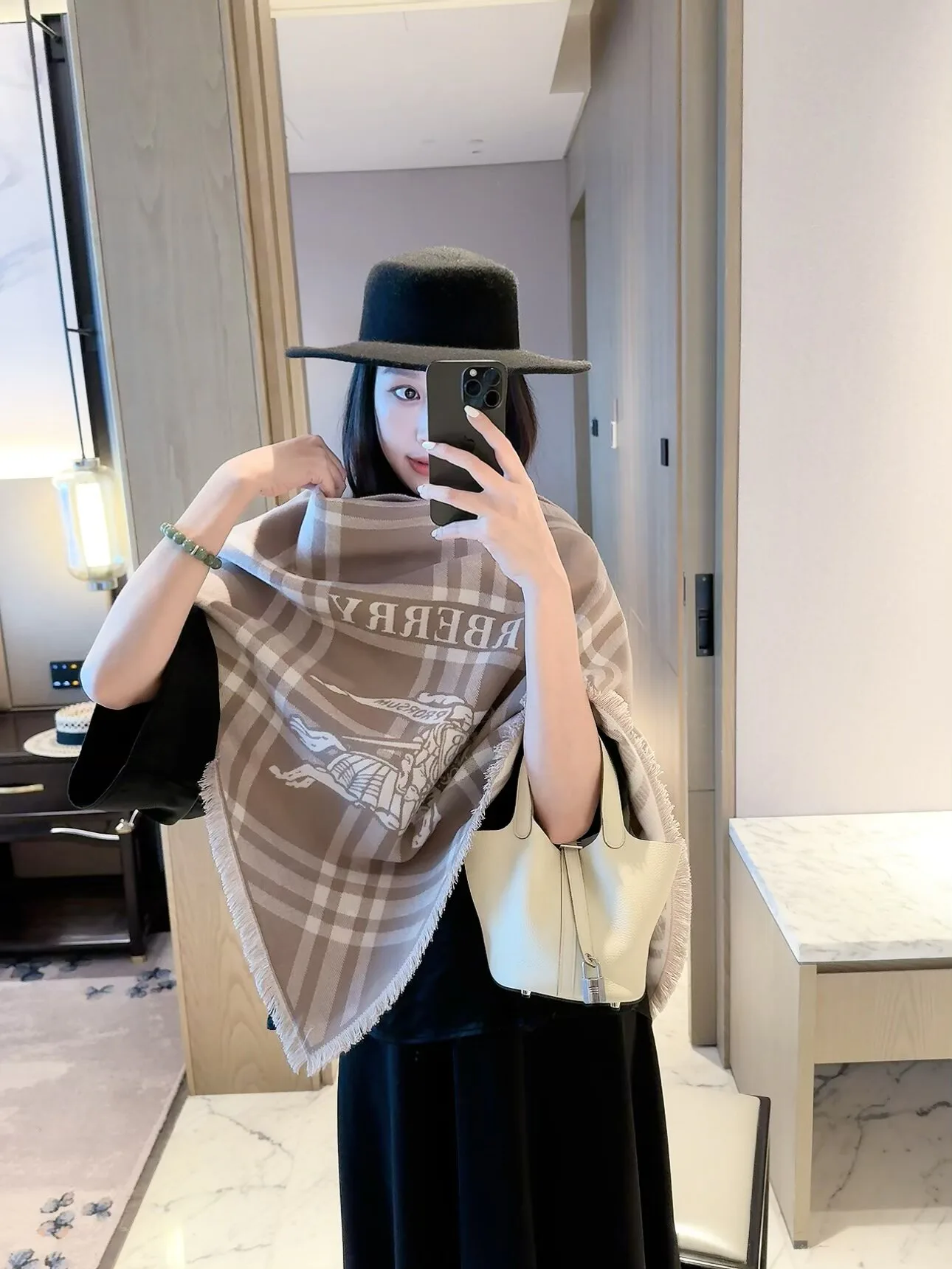 Scarves BURBERRY 18445201