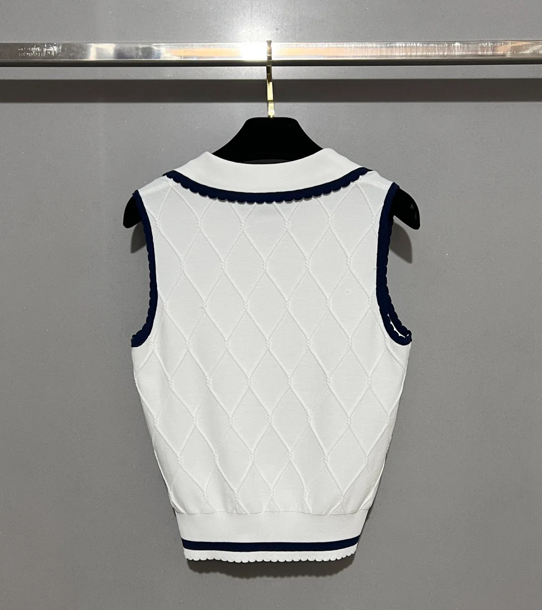 Women's Vests CHANEL 17429688