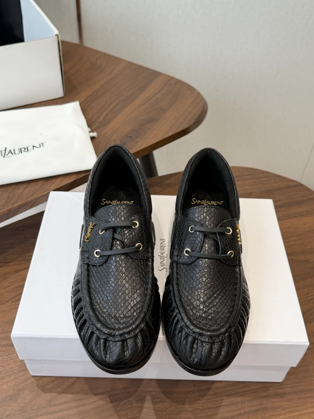 Women's Loafers And Moccasins SAINT LAURENT 18304212