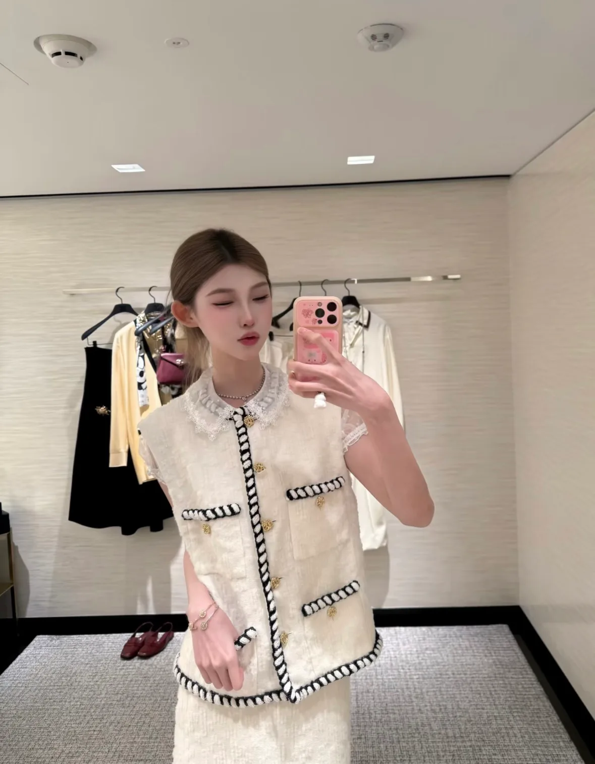 Women's Vests CHANEL 18536965
