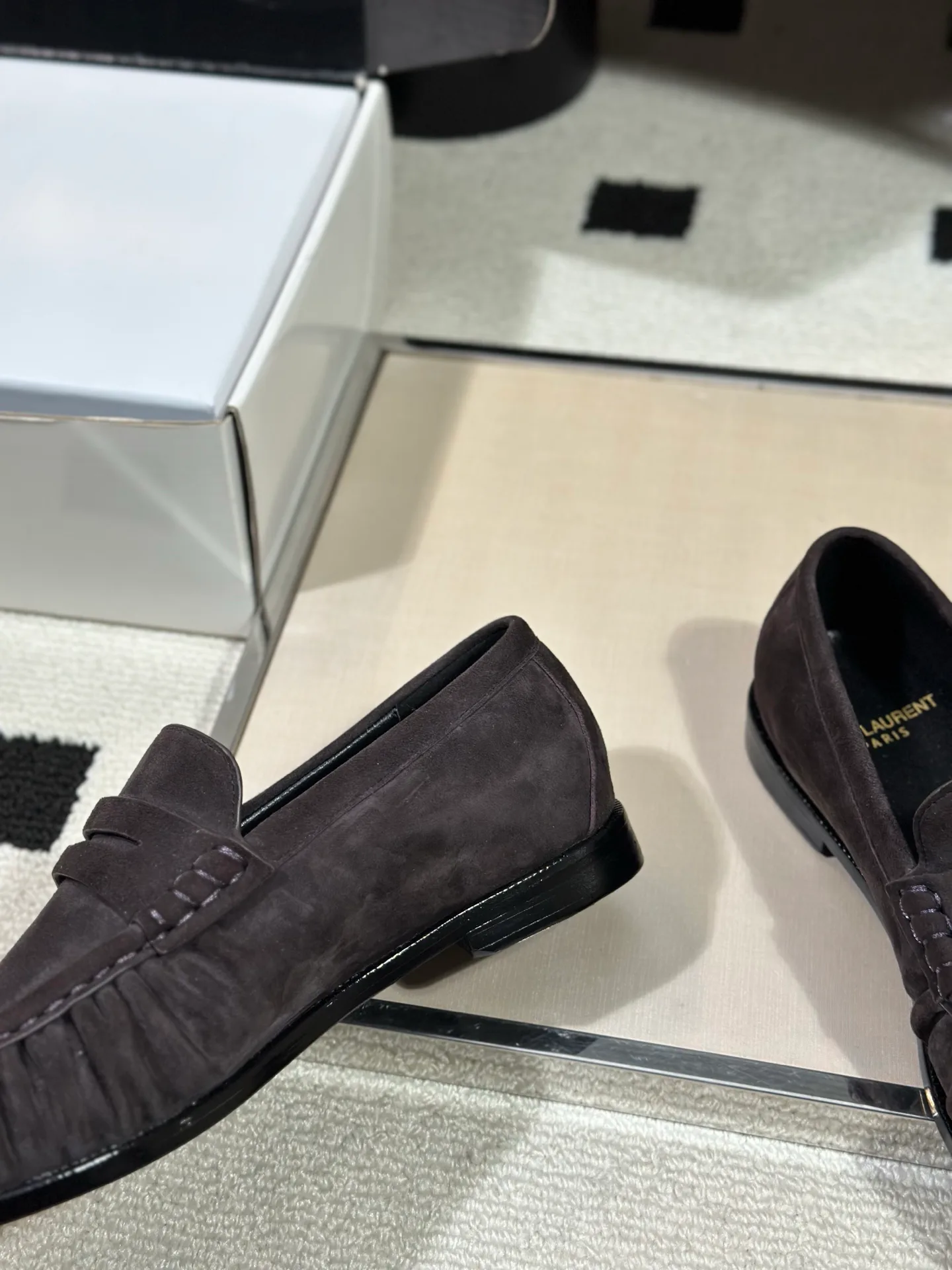 Women's Loafers And Moccasins SAINT LAURENT 18041786