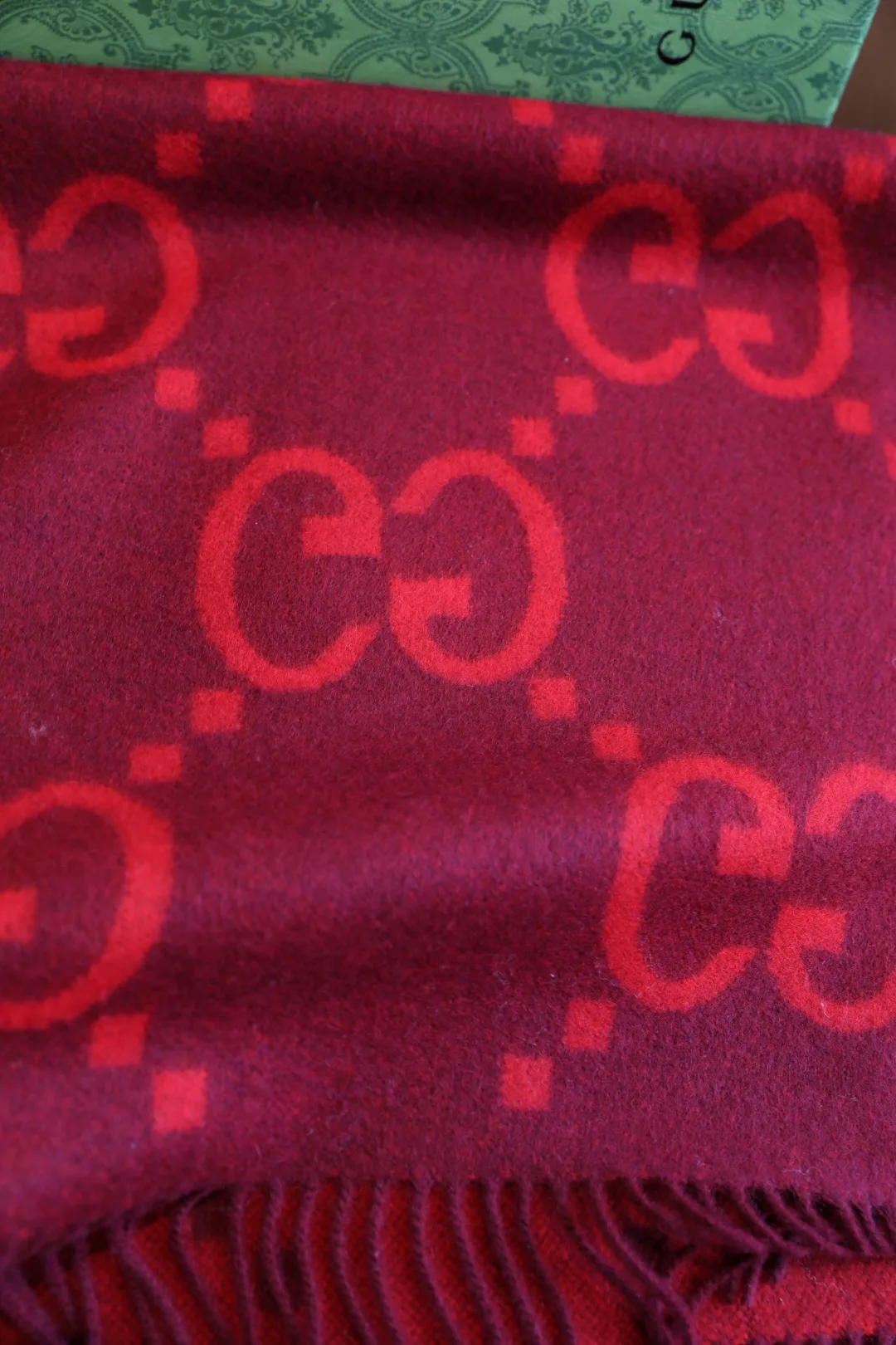 Scarves GUCCI 18265973