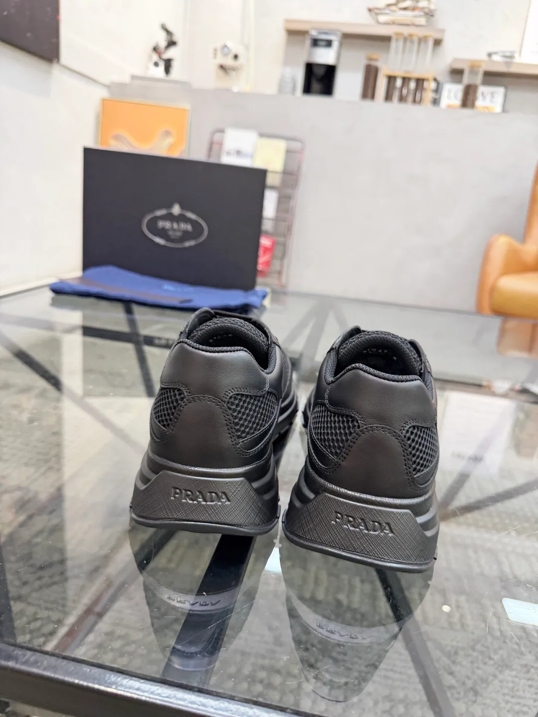Men's Sneakers PRADA 18346375