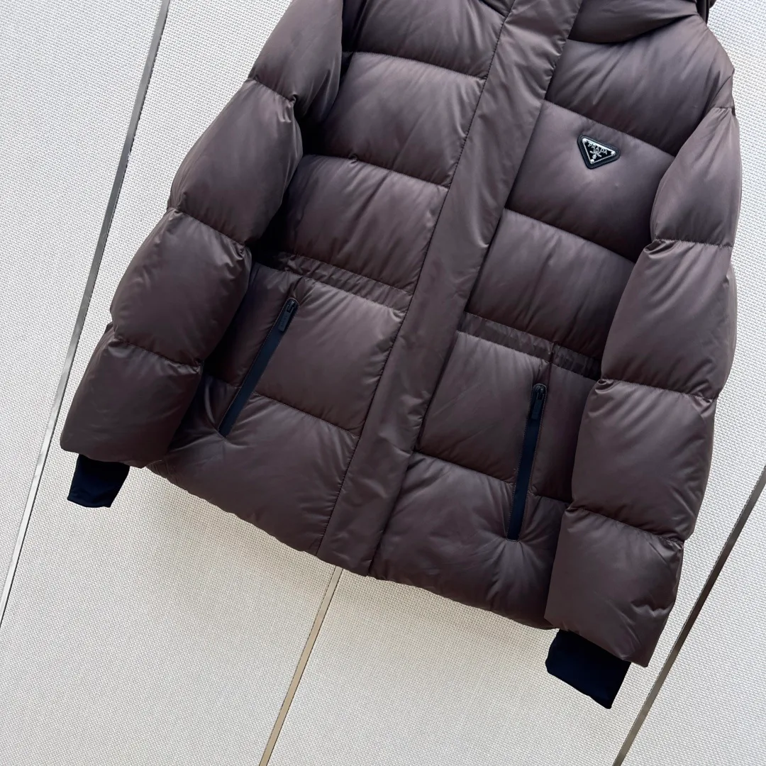 Women's Jackets And Down Jackets PRADA 18094547