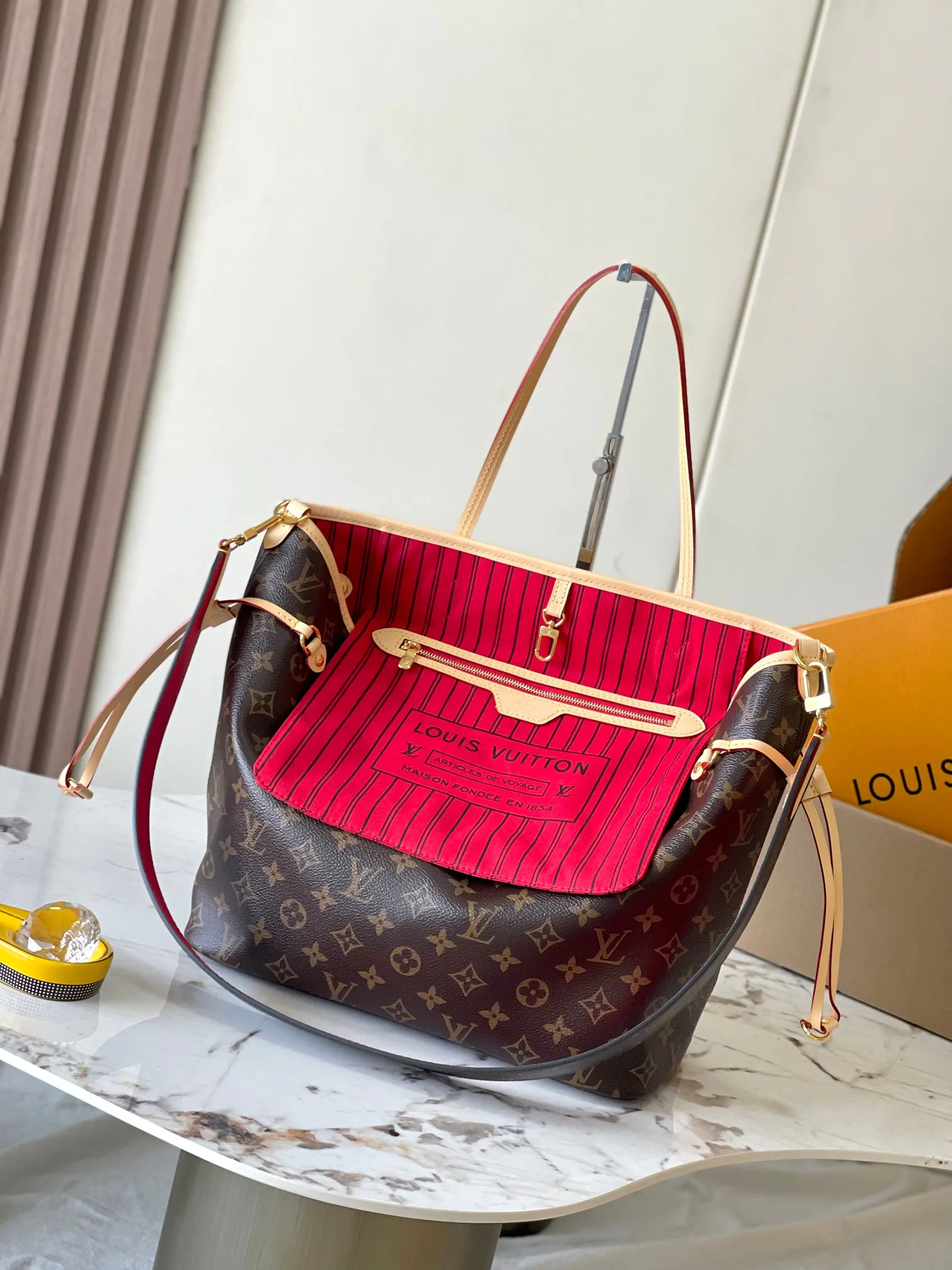 Women's Classic Handbags LOUIS VUITTON 18153069