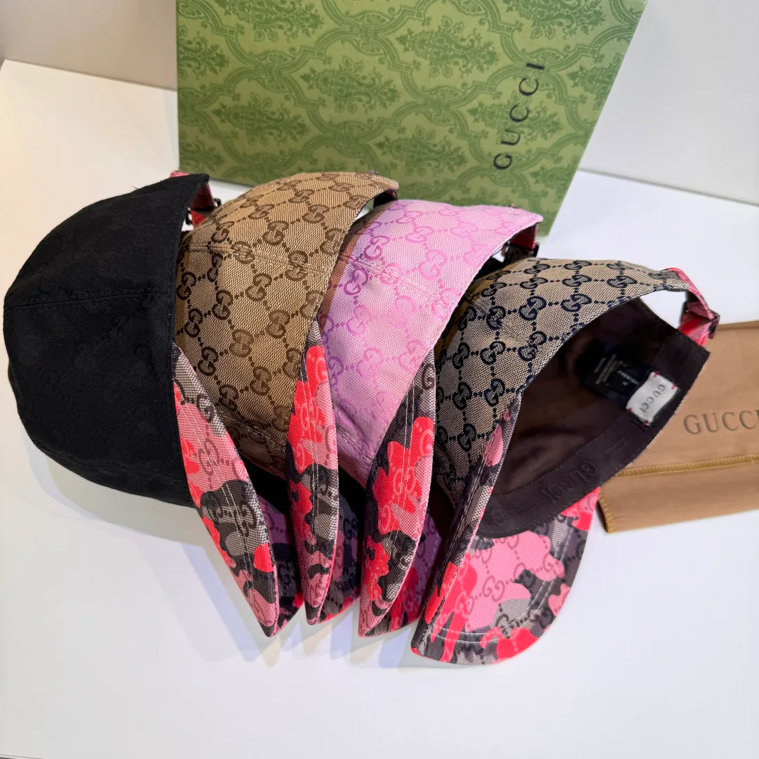 Hats GUCCI 17604790