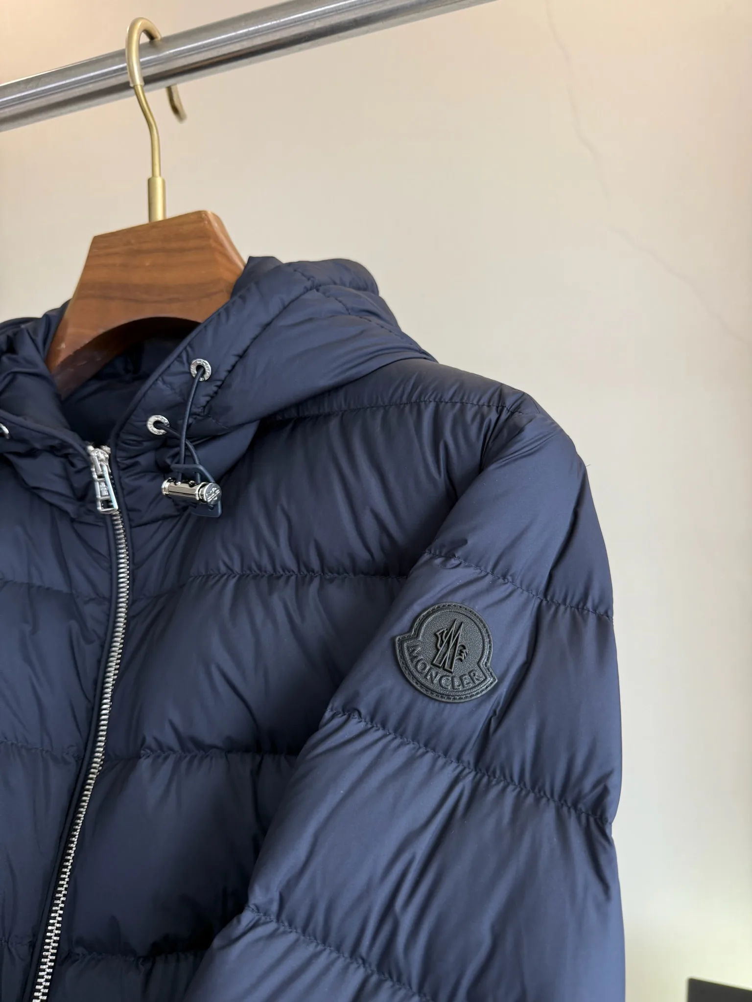 Men's Jackets And Down Jackets MONCLER 18084499