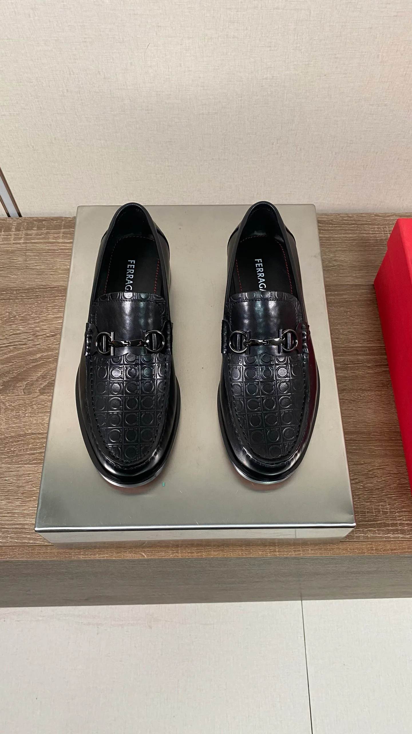 Men's Loafers And Dress Shoes SALVATORE FERRAGAMO 18078705
