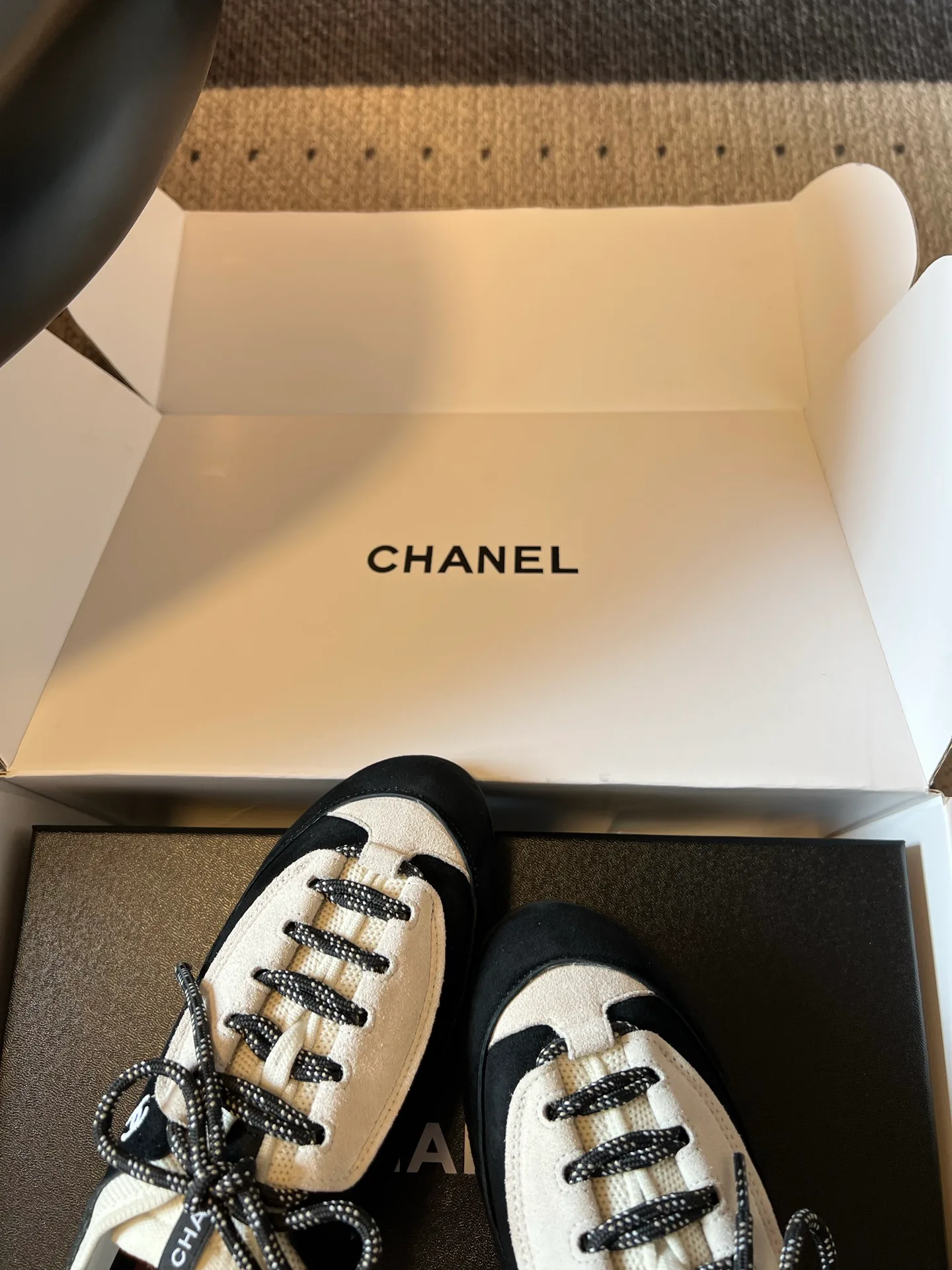 Women's Sneakers CHANEL 17419361