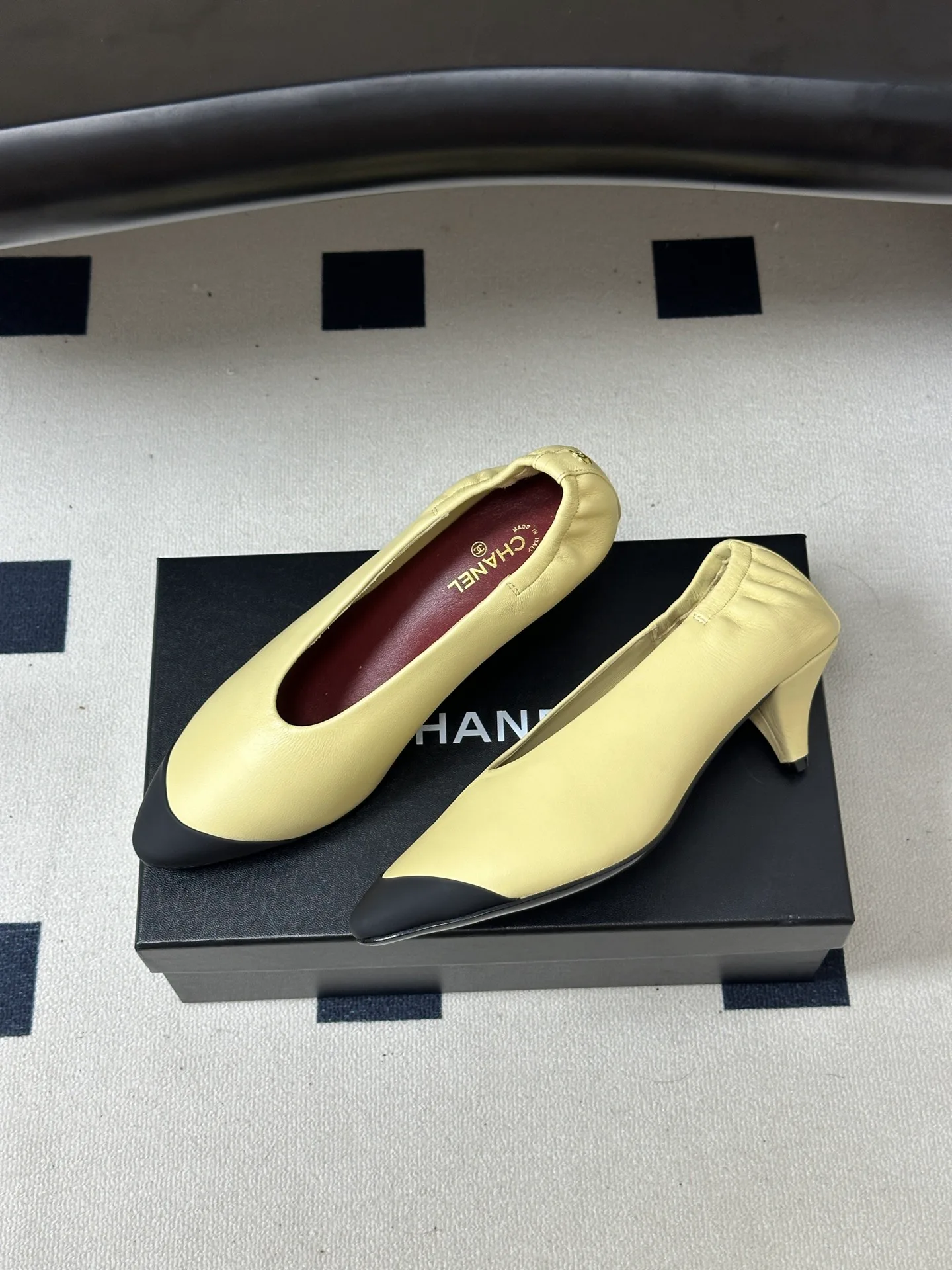 Women's Heels CHANEL 18049190