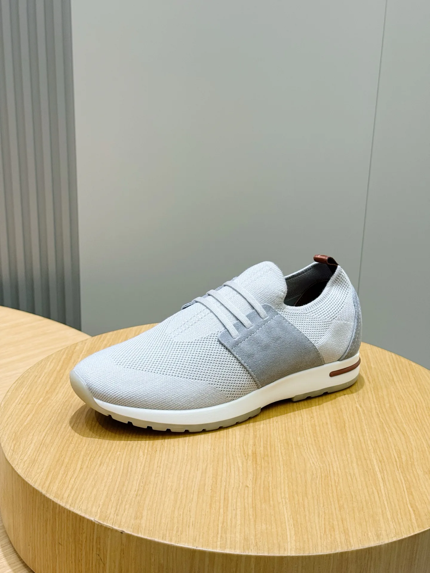 Men's Sneakers LORO PIANA 17776835