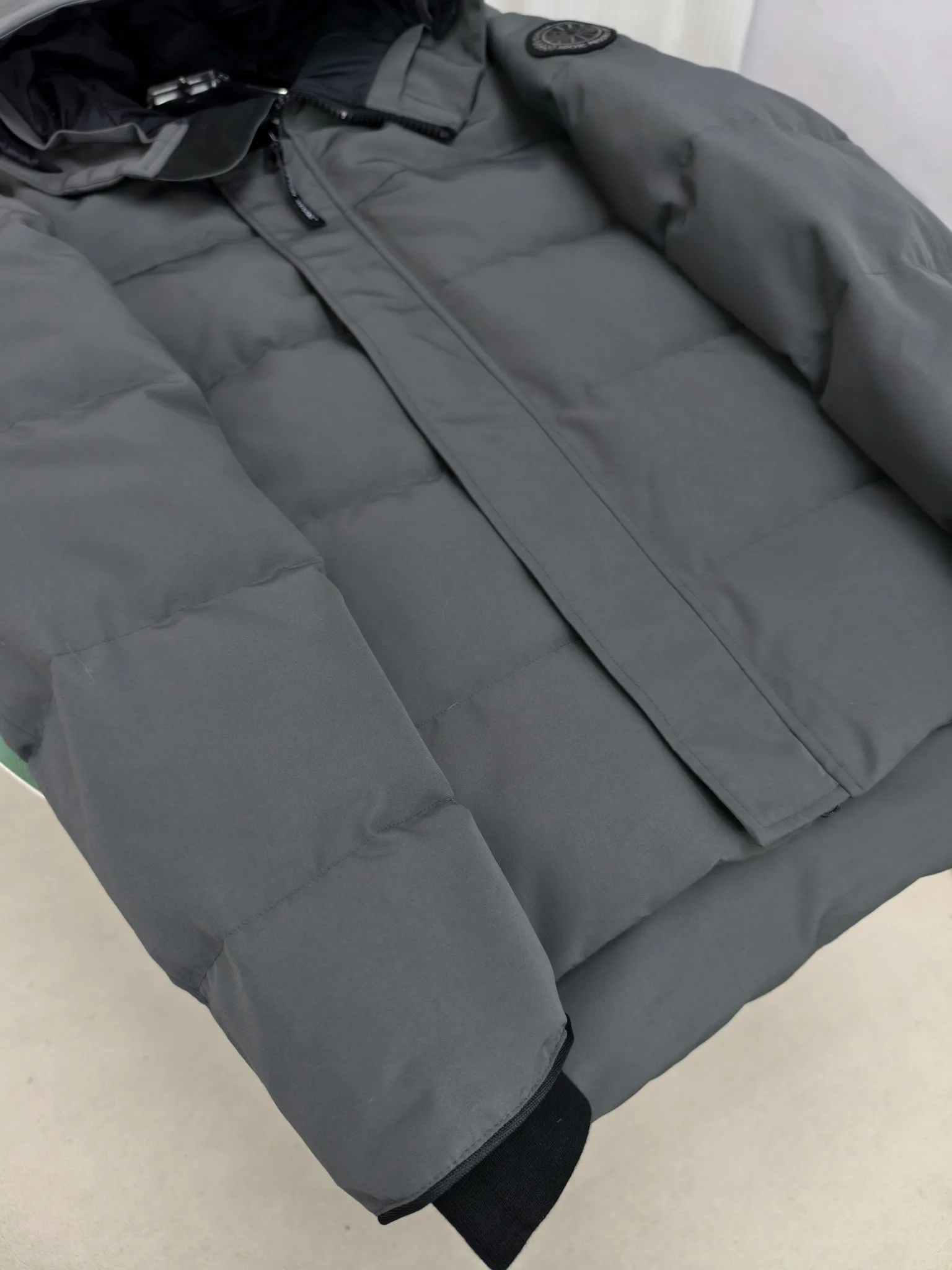 Куртки И Пуховики Мужские Canada Goose 18684534