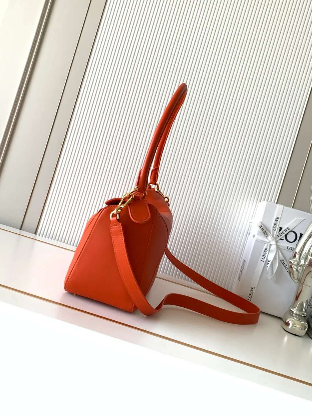 Women's Classic Handbags LOEWE 17832272