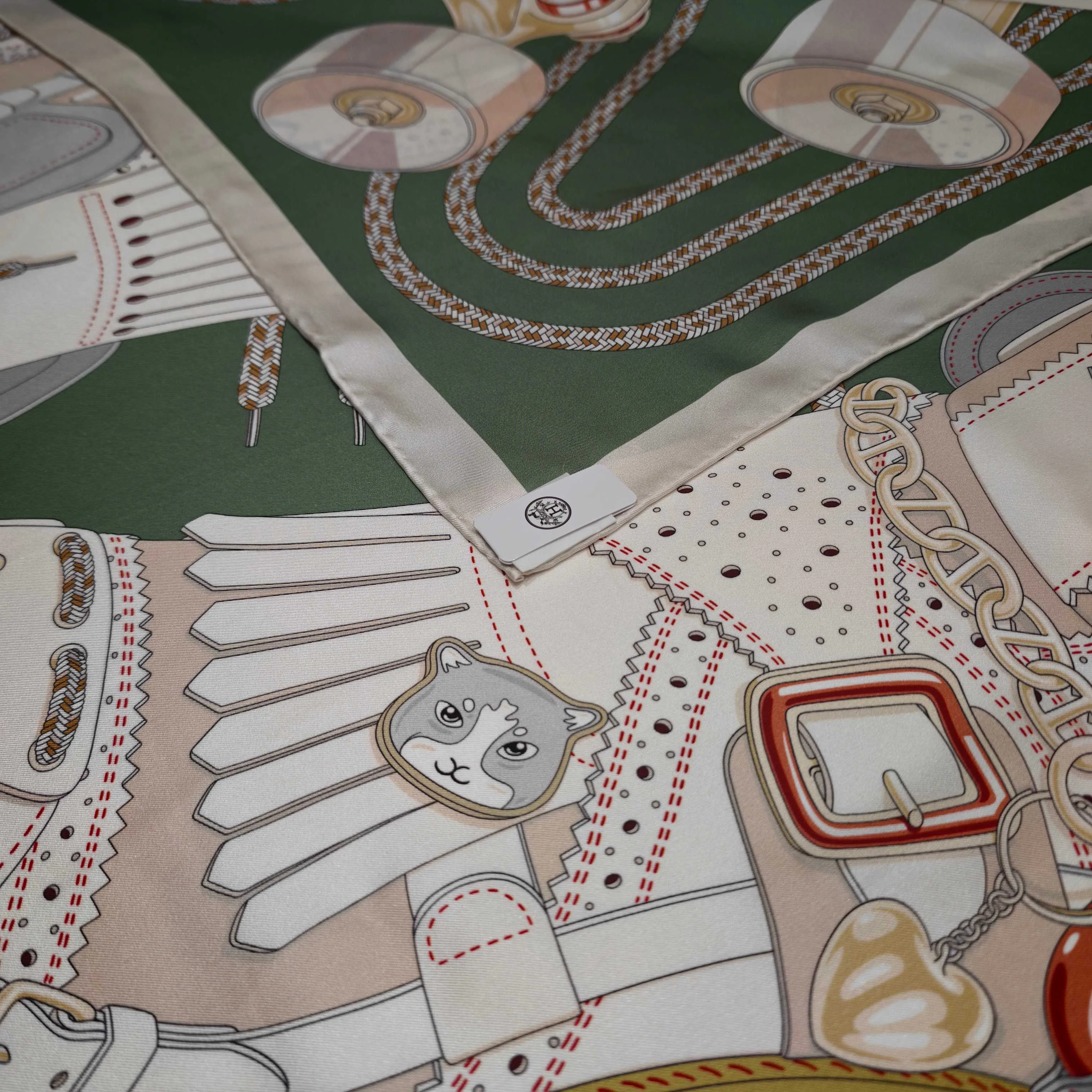 Silk Scarves HERMES 18167155