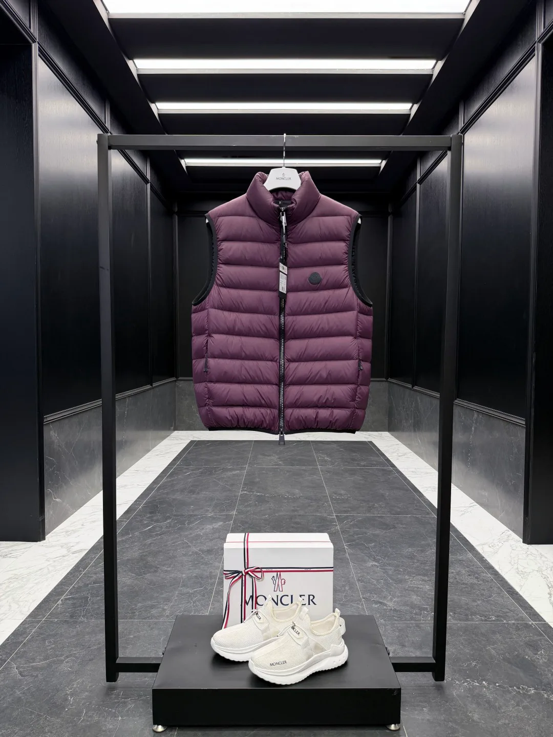 Men's Vests MONCLER 17905779