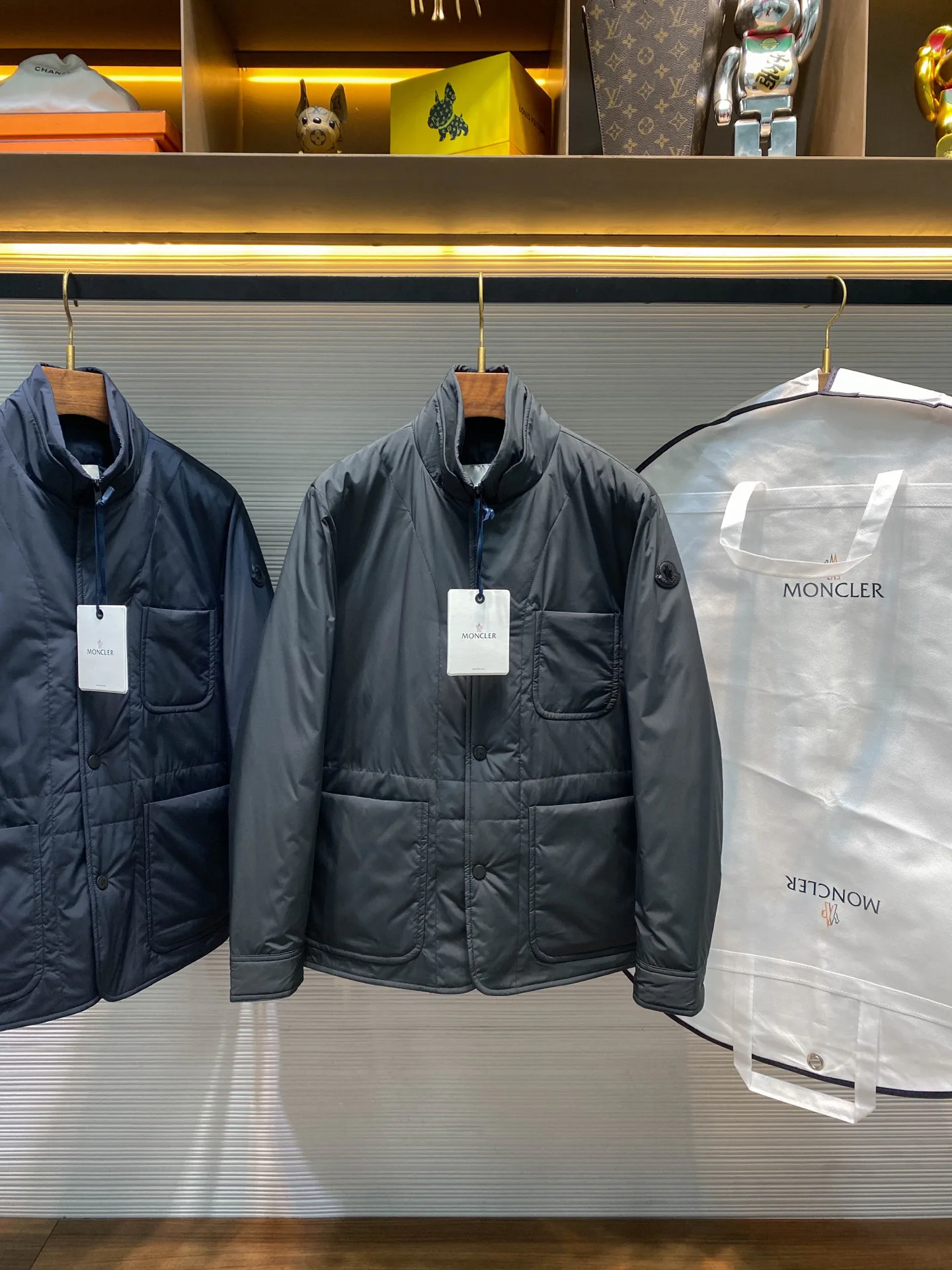 Куртки И Пуховики Мужские Moncler 18596742