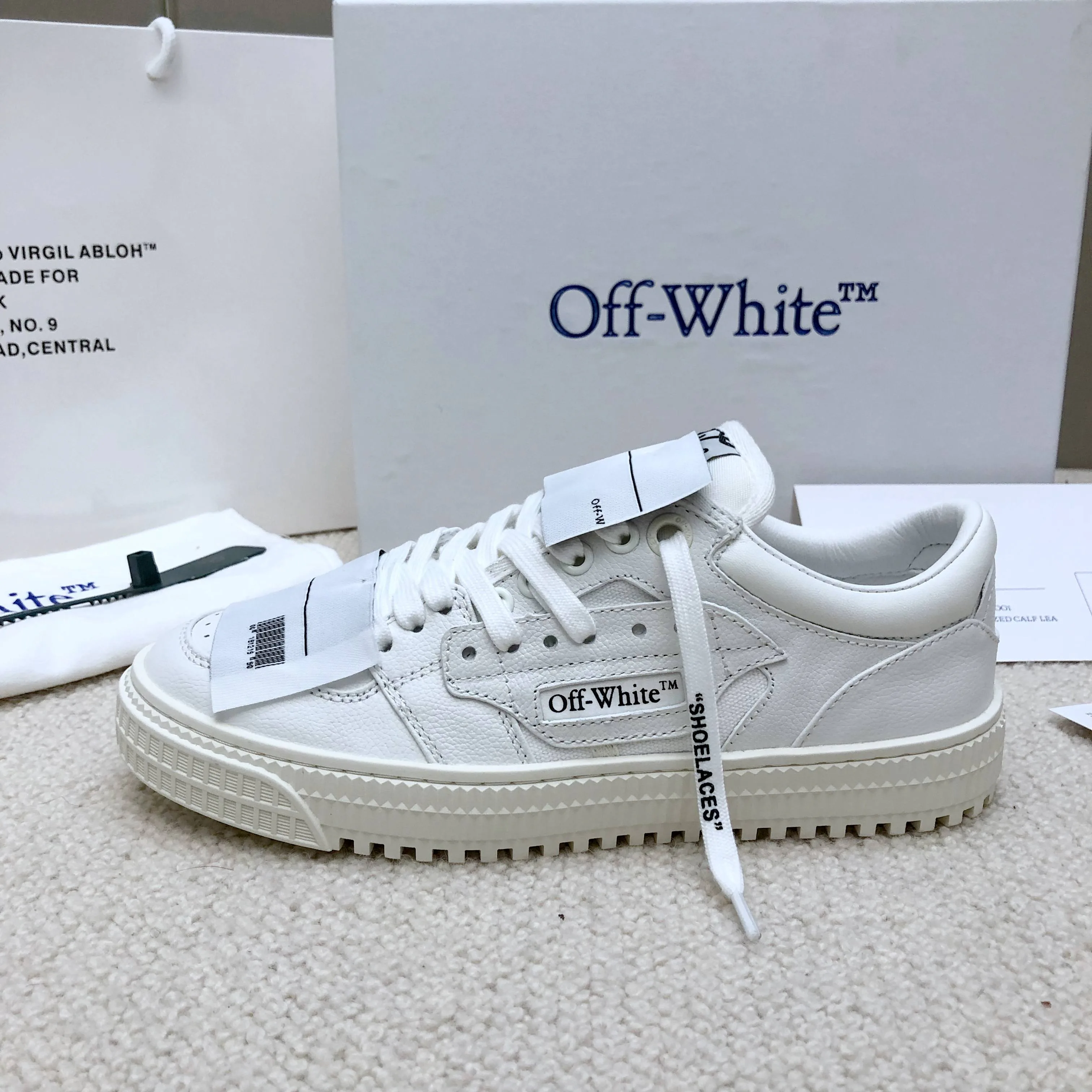 Women's Sneakers OFF-WHITE 18158684