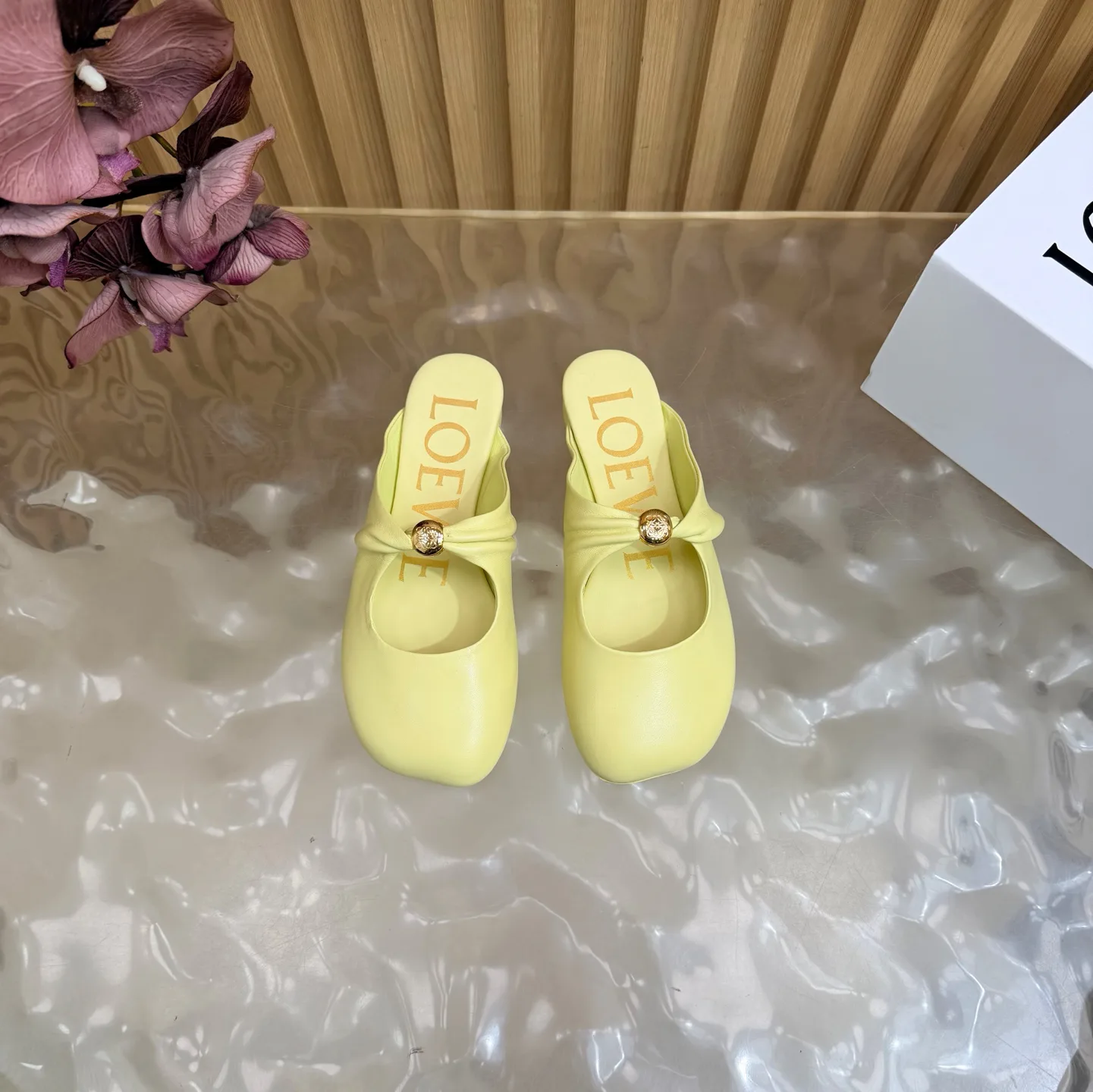 Women's Mules And Clogs LOEWE 17467476