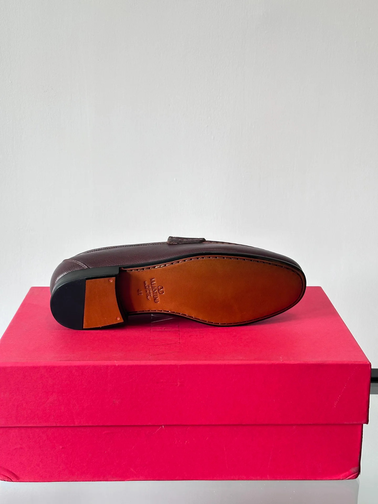 Men's Loafers And Dress Shoes VALENTINO 17715977