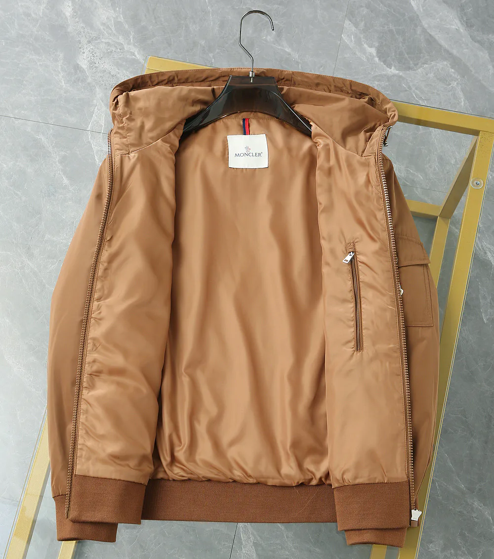Men's Jackets And Down Jackets MONCLER 18157382