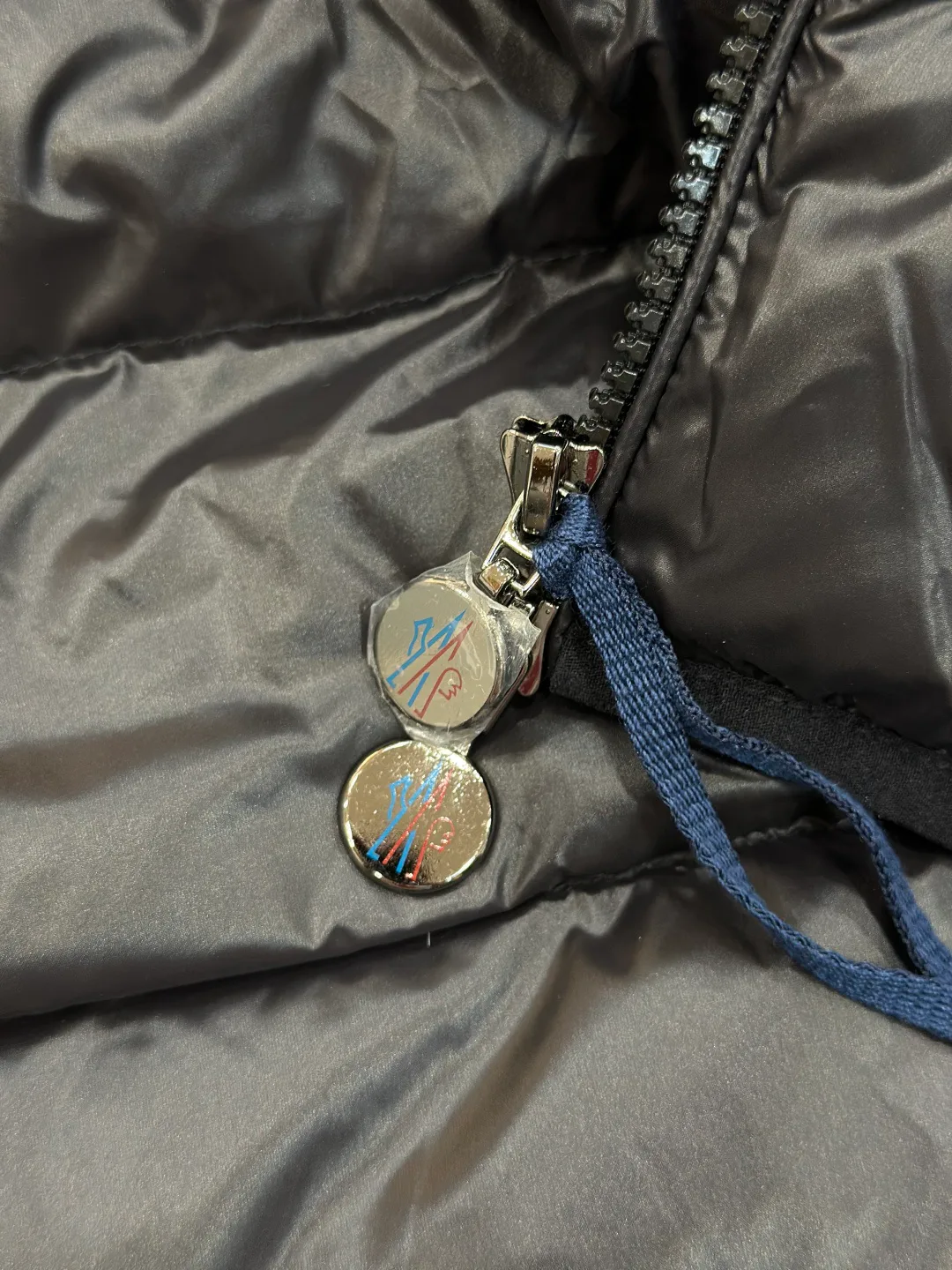 Men's Jackets And Down Jackets MONCLER 18209649