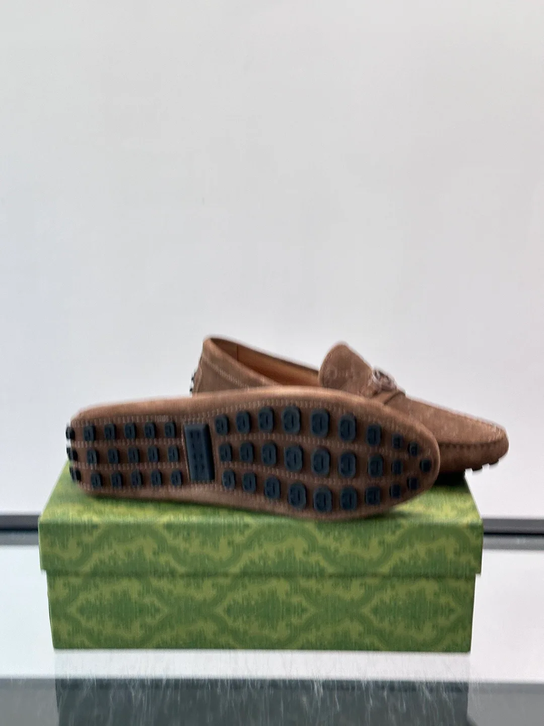 Men's Loafers And Dress Shoes GUCCI 17588564