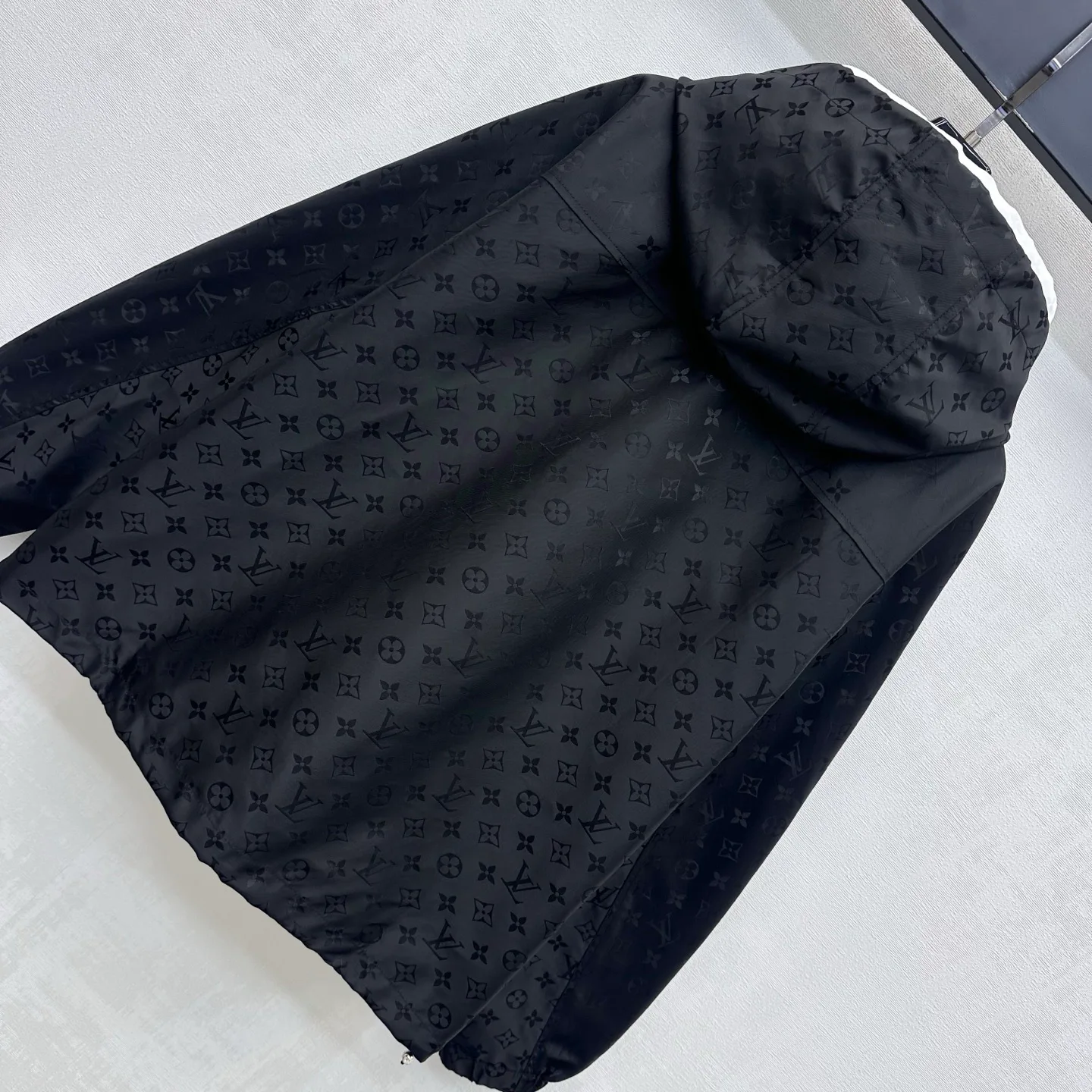 Women's Jackets And Down Jackets LOUIS VUITTON 18555703