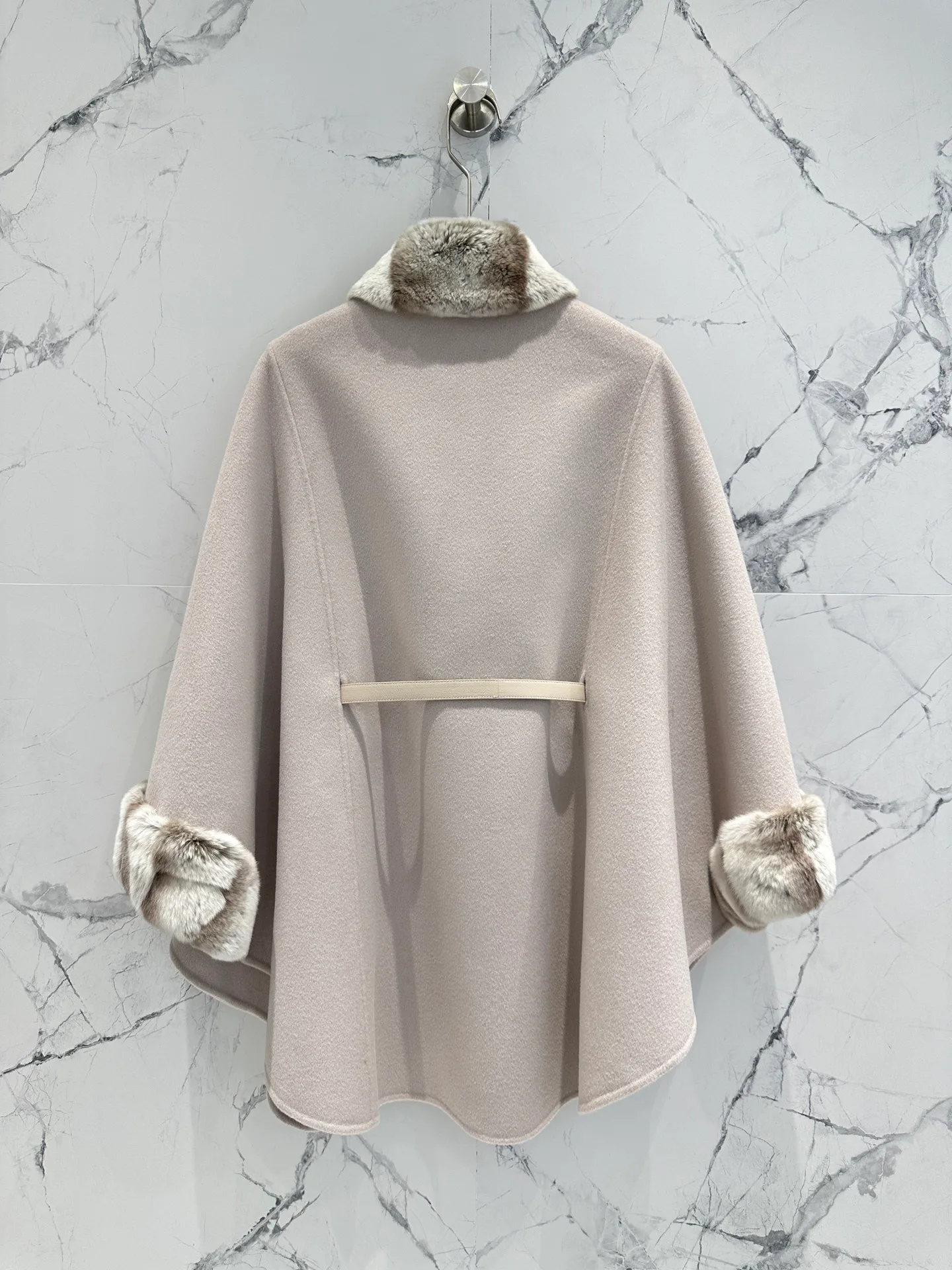 Women's Coats LORO PIANA 18513172