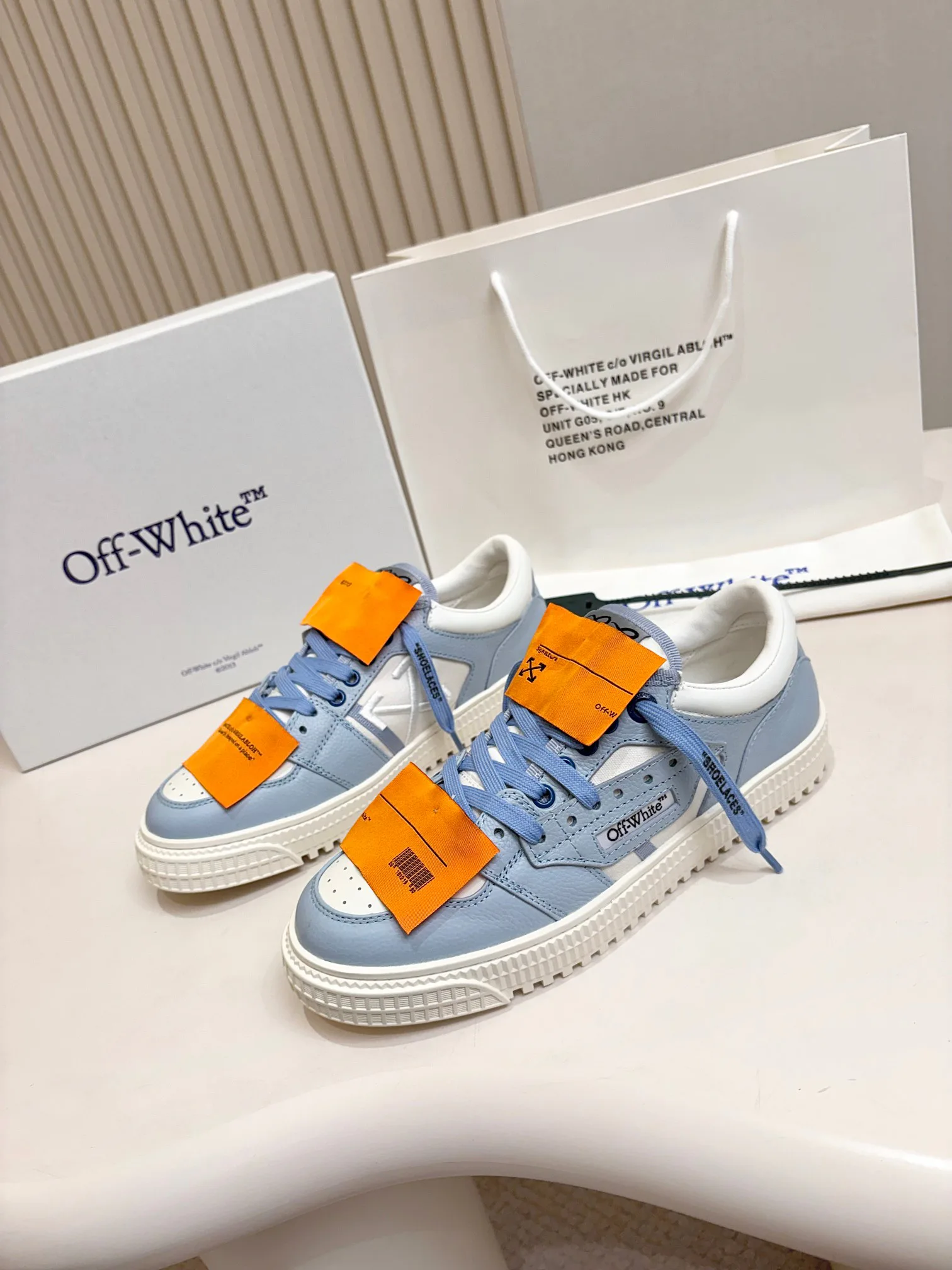 Women's Sneakers OFF-WHITE 18103209