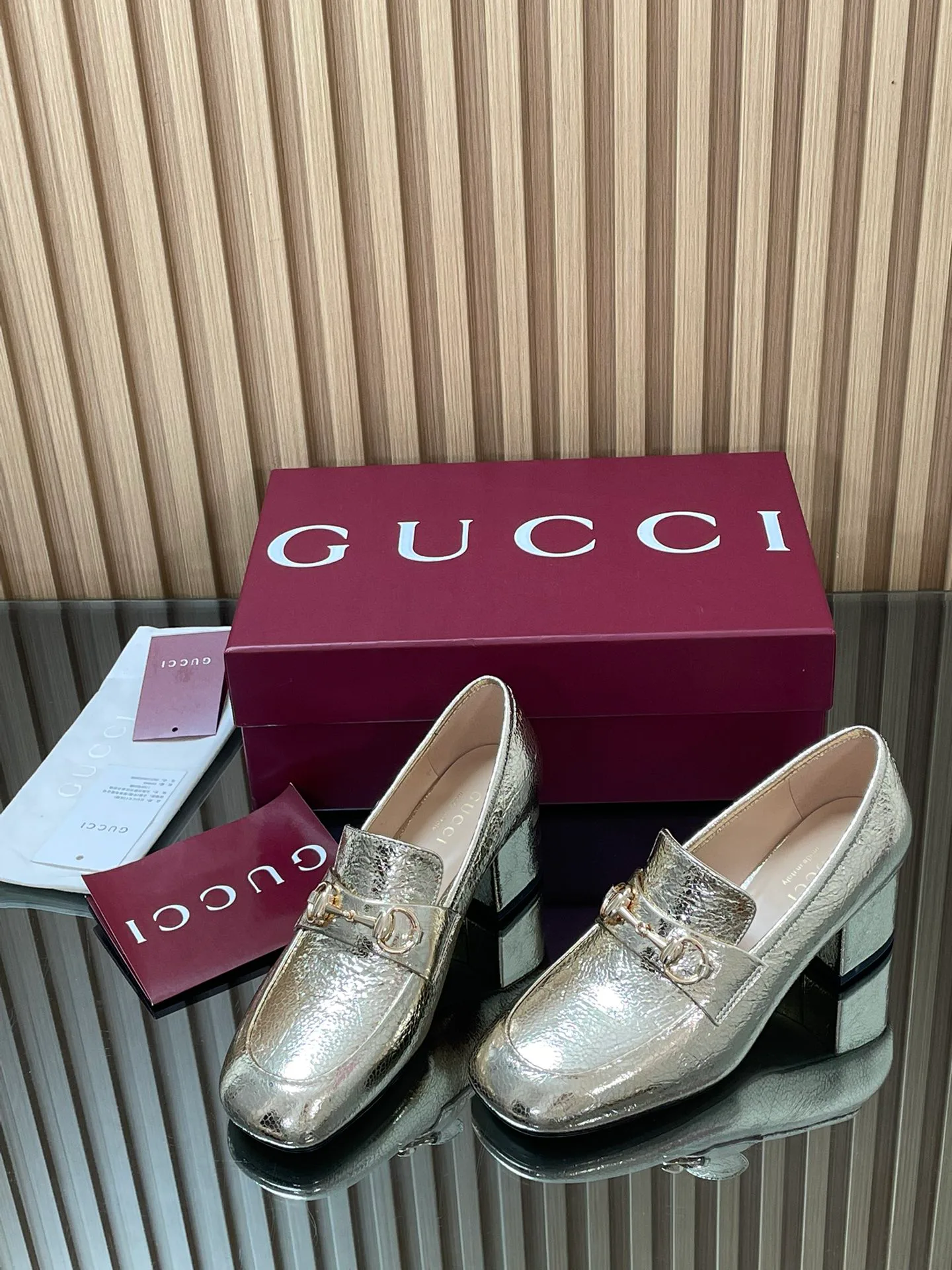 Women's Loafers And Moccasins GUCCI 18152970