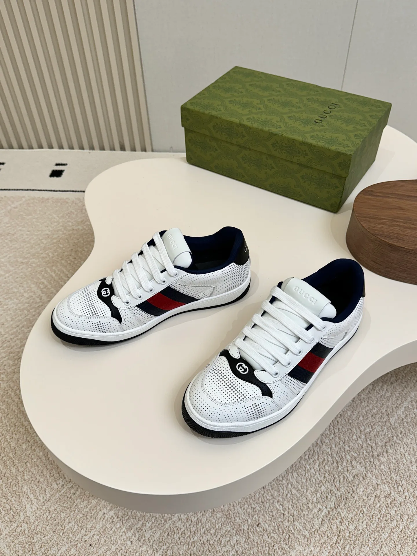 Women's Sneakers GUCCI 17451095