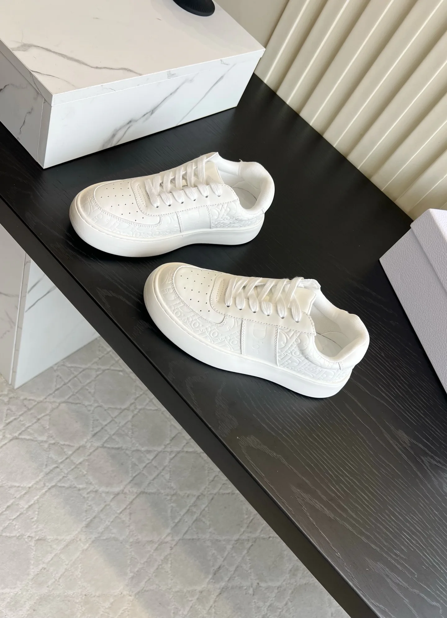Women's Sneakers CHRISTIAN DIOR 18133383