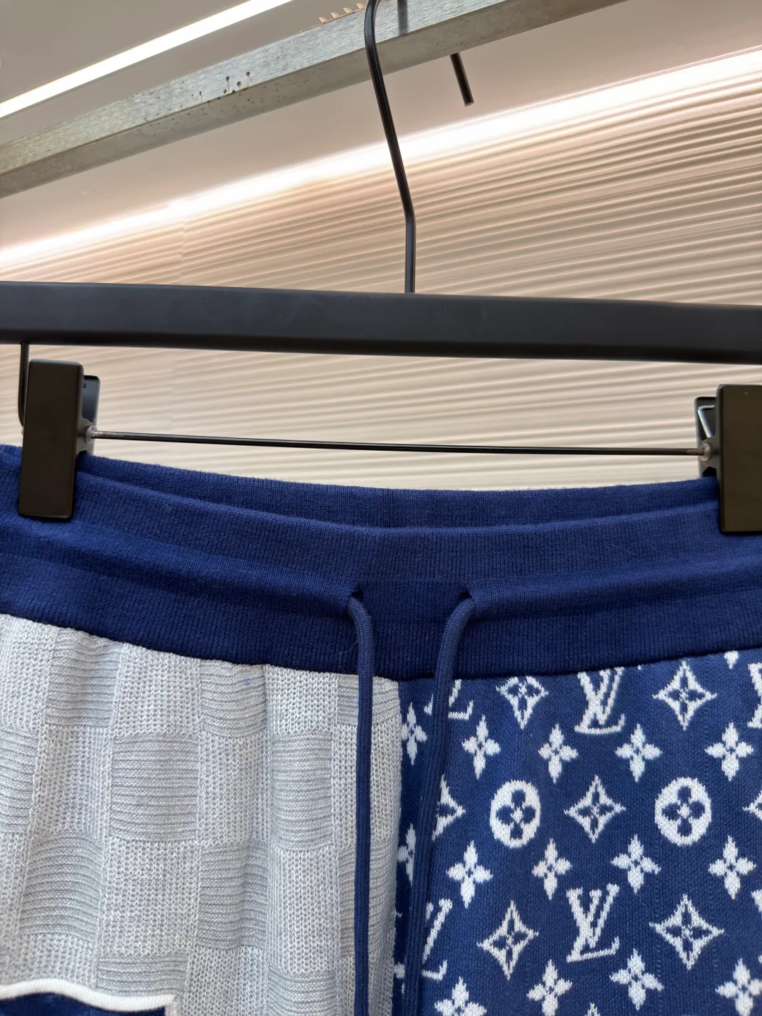 Men's Shorts LOUIS VUITTON 17527111