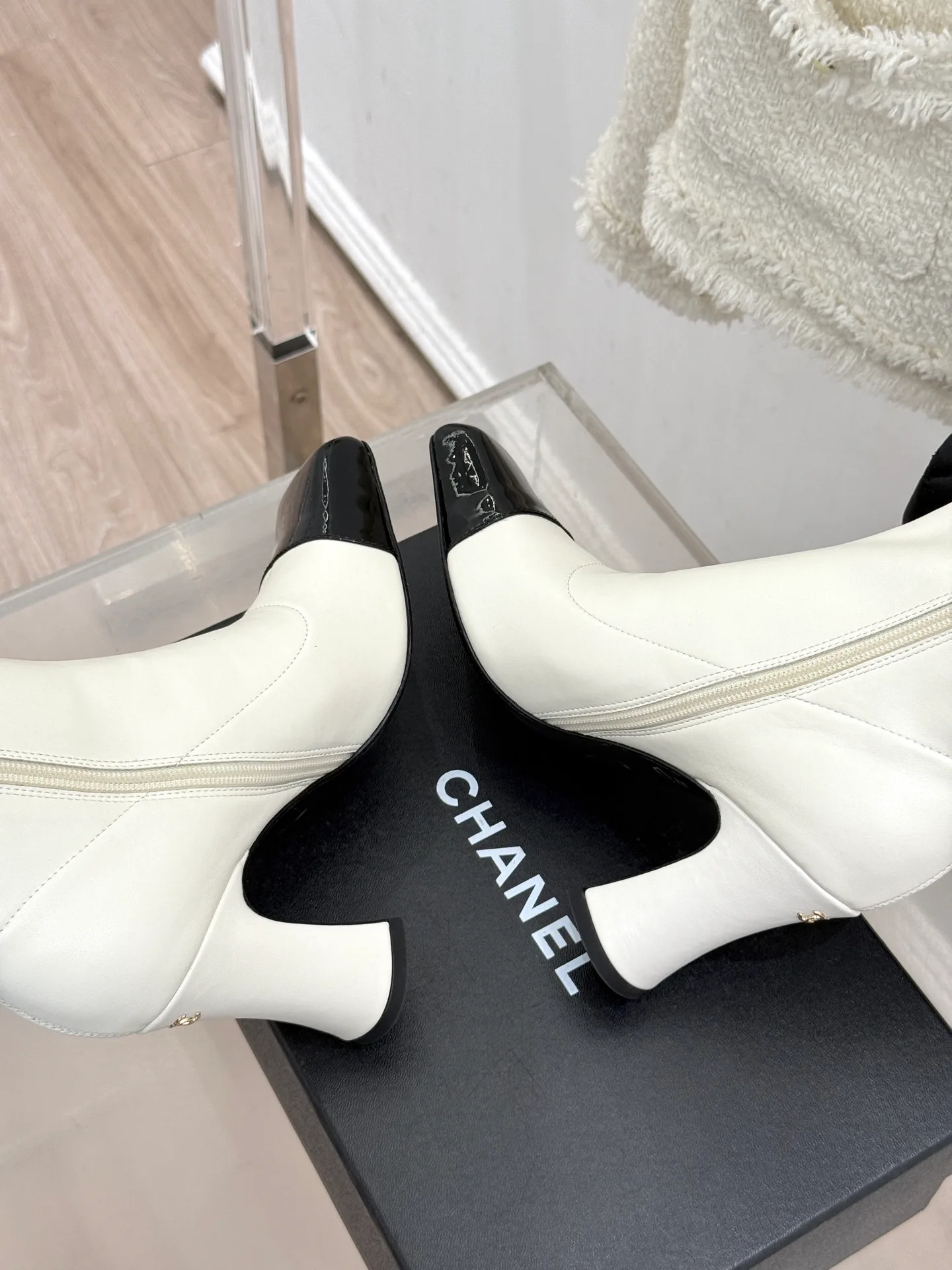 Сапоги Женские Chanel 18582922