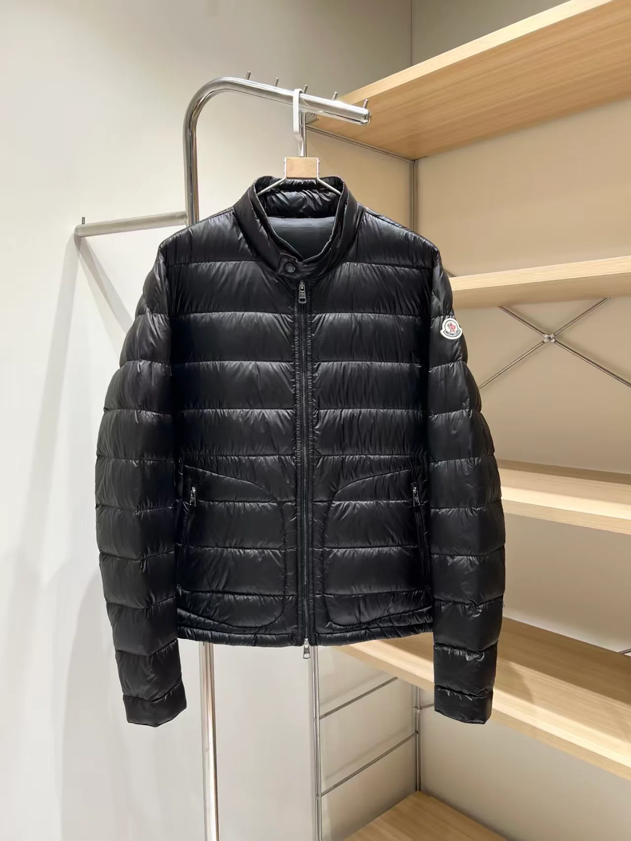Women's Jackets And Down Jackets MONCLER 18131407